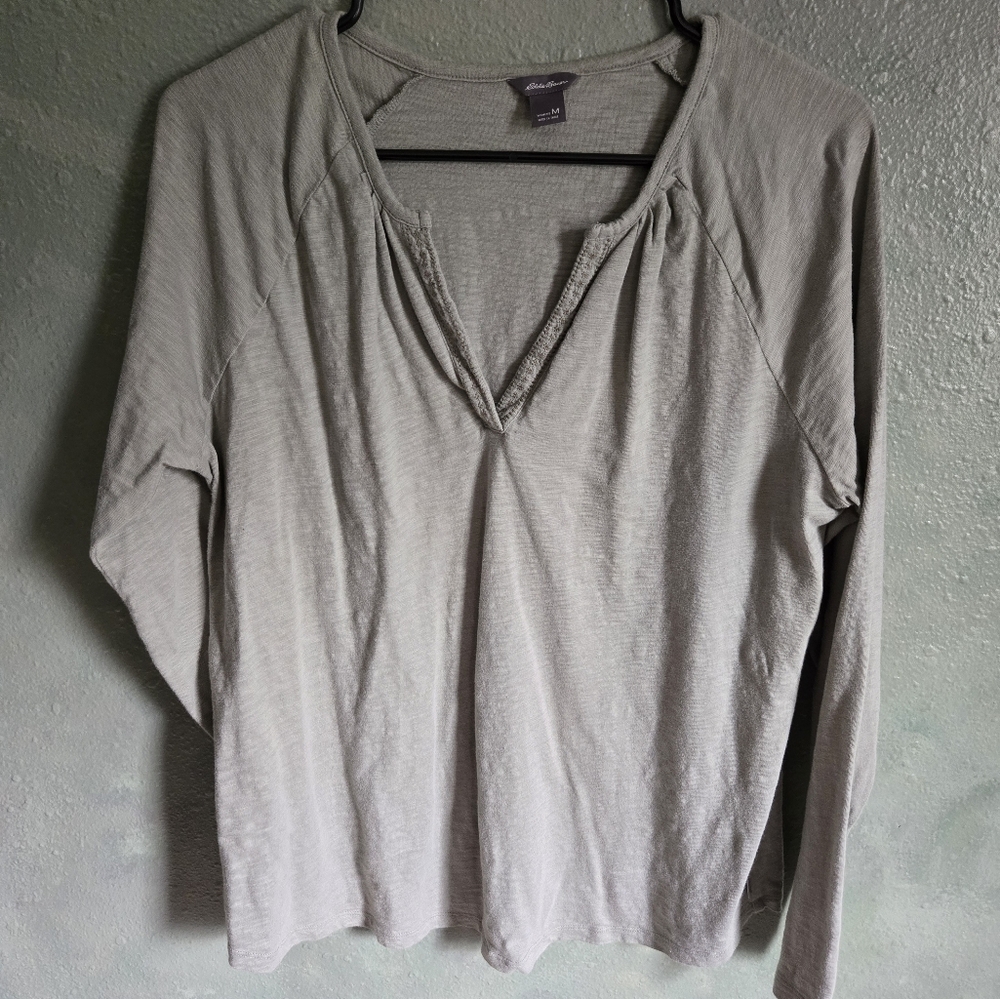 Eddie Bauer - Green - Shirt - Long Sleeve Notched V Neck - Women's Size M